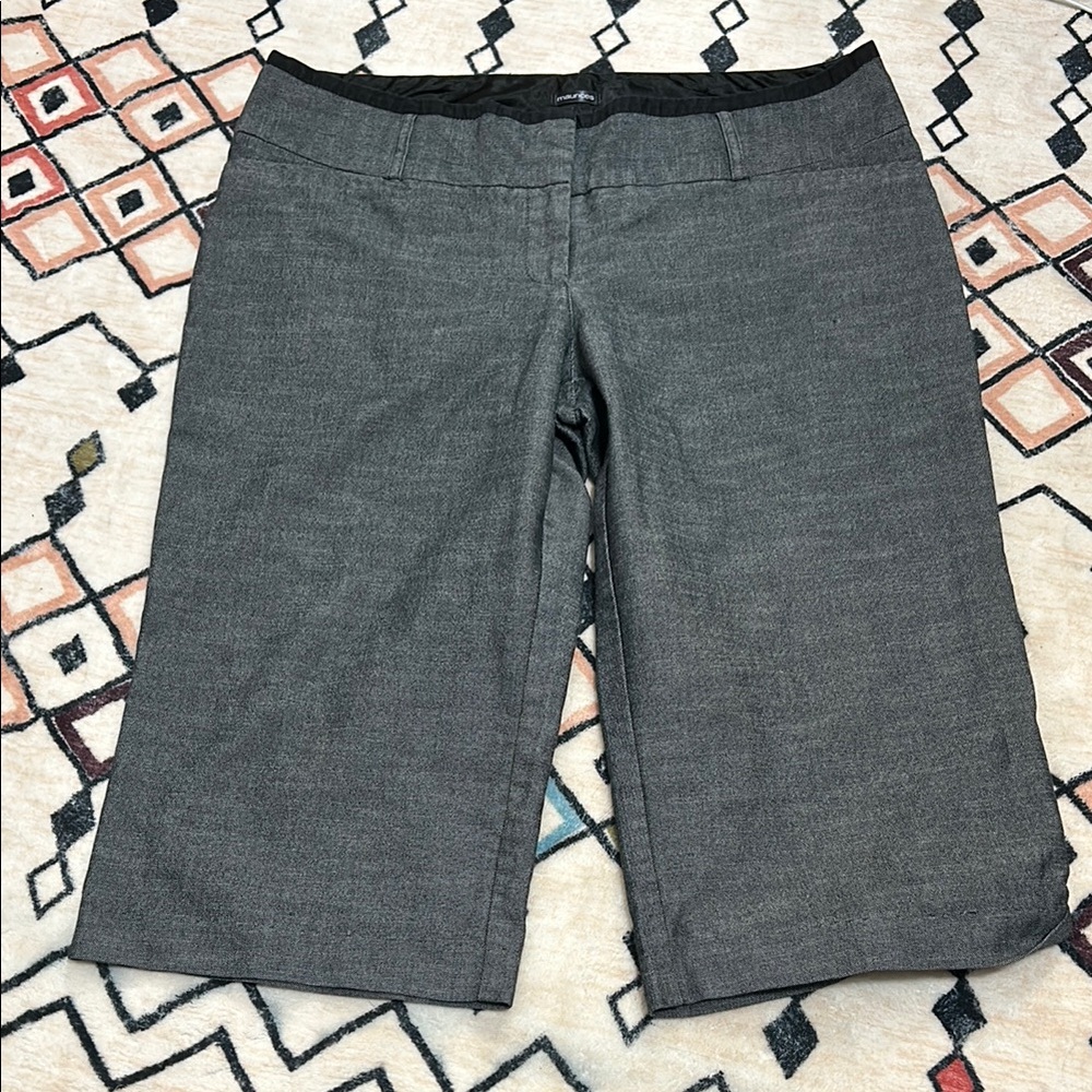 Maurices Gray Capri Slacks